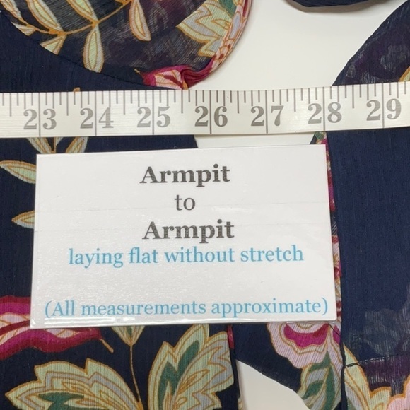 Jessica Simpson for Dillards Navy Floral V-Neck Long Sleeve Blouse 1X - Picture 7 of 11